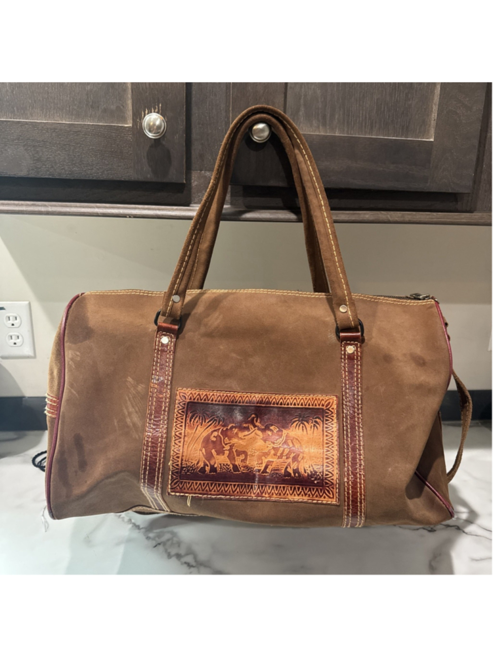 Vintage Tan Western Tooled Leather Barrel Duffle Handbag Shoulder Strap elephant